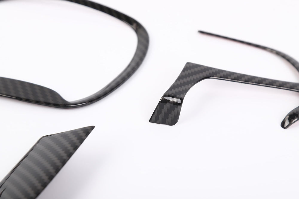 JeCar Durango center console carbon trim enhances interior cohesion.