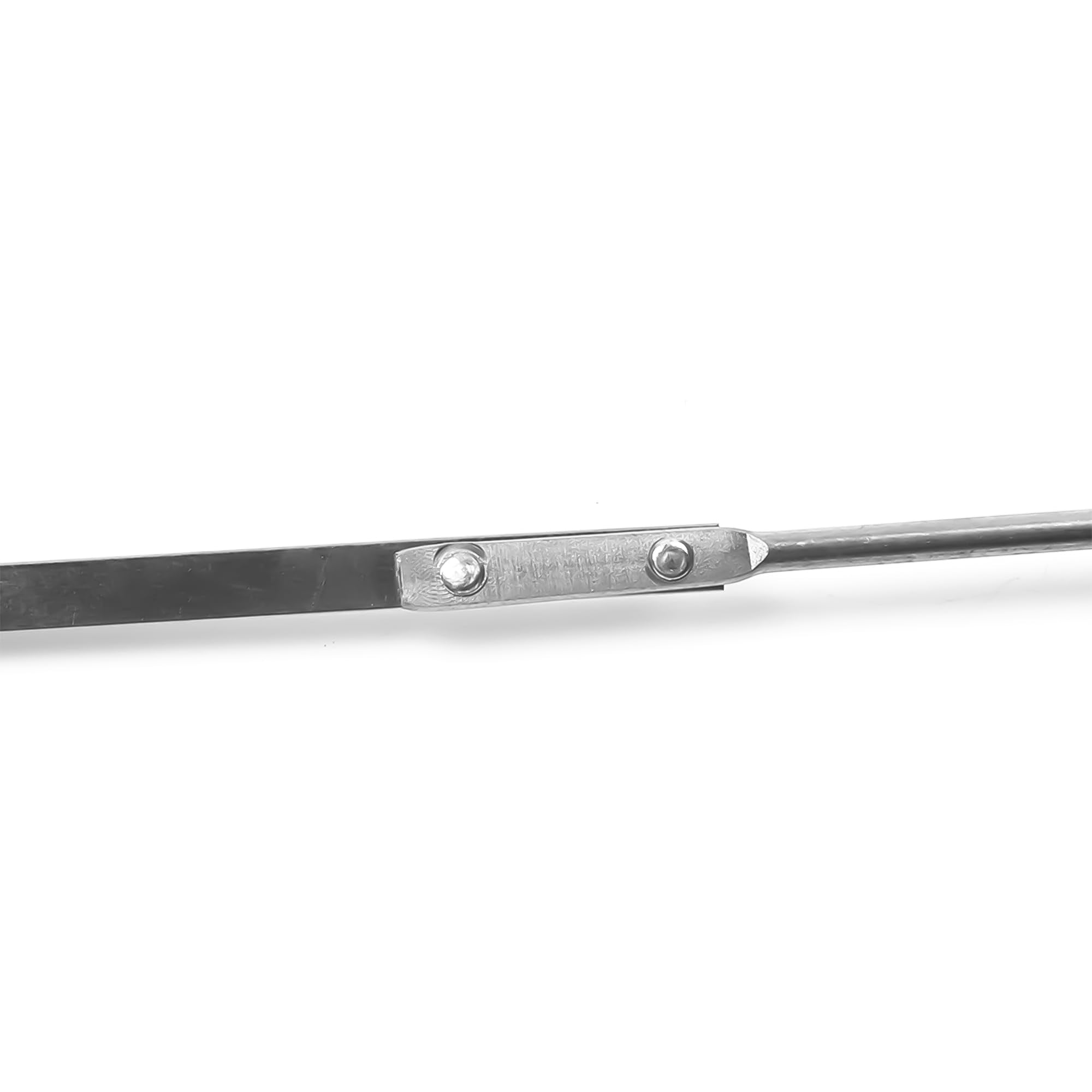 Long reach 44.5-inch dipstick line simplifies access in the Mule engine bay