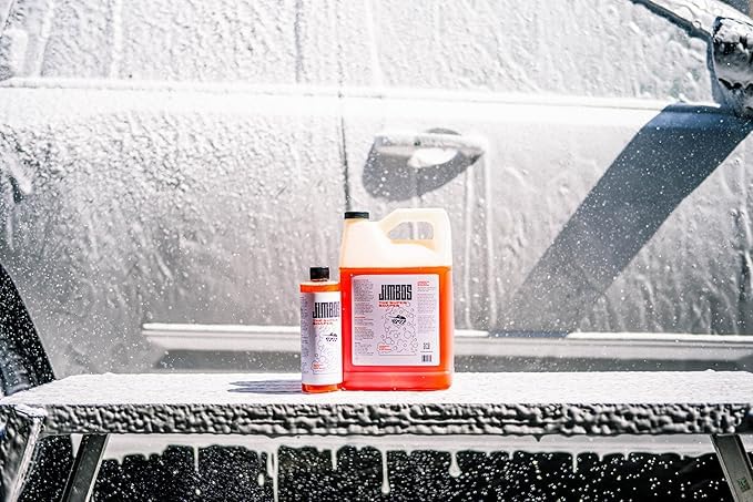 Jimbos Super Soaper luxurious suds provide slick lubrication for detailing.