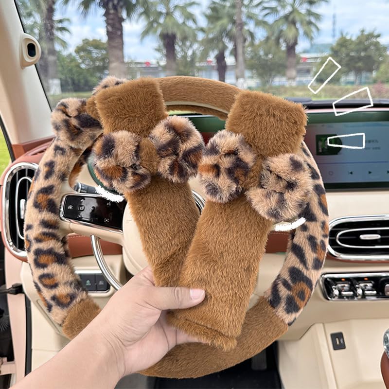 JINXU plush seatbelt pad provides soft cushioning on shoulders.