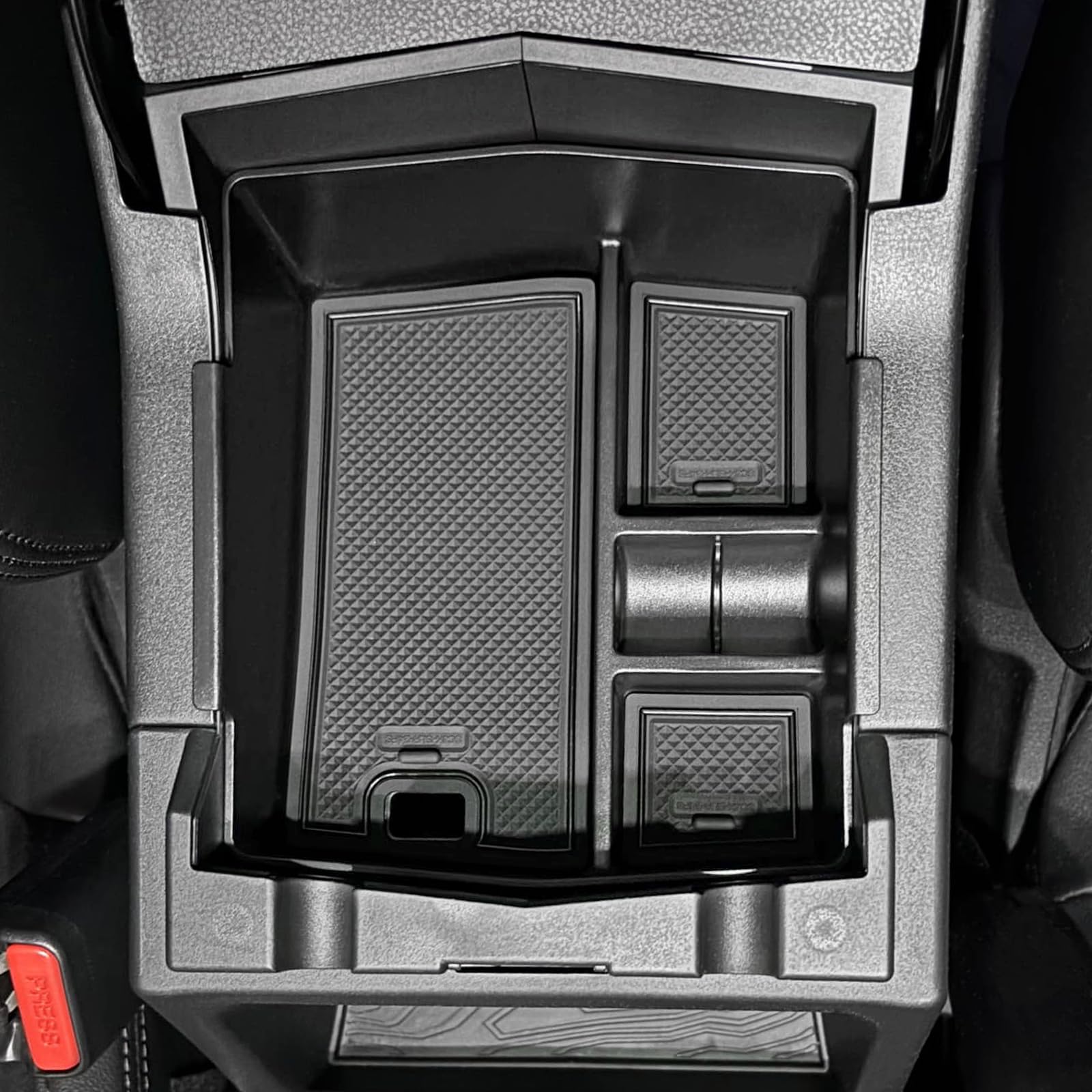 JKCOVER easy-install tray drops in or lifts out quickly for flexible use.