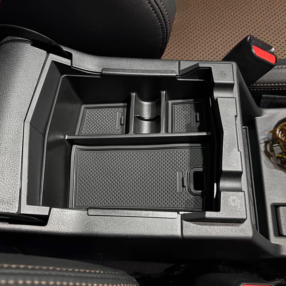 JKCOVER center console tray for Forester 2025 keeps essentials organized and within reach.