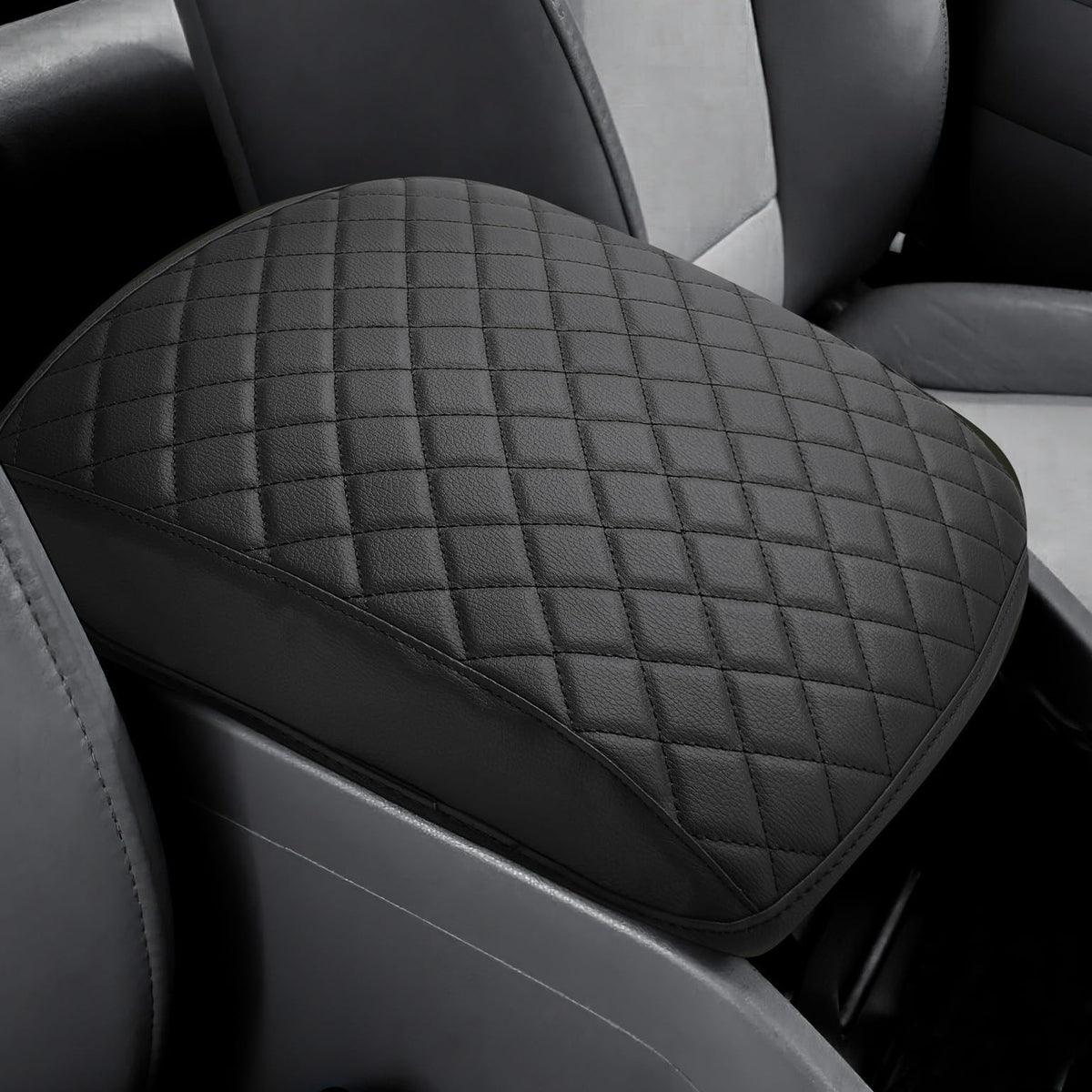 JOYTUTUS center console cover on Pilot top view shows snug fit.