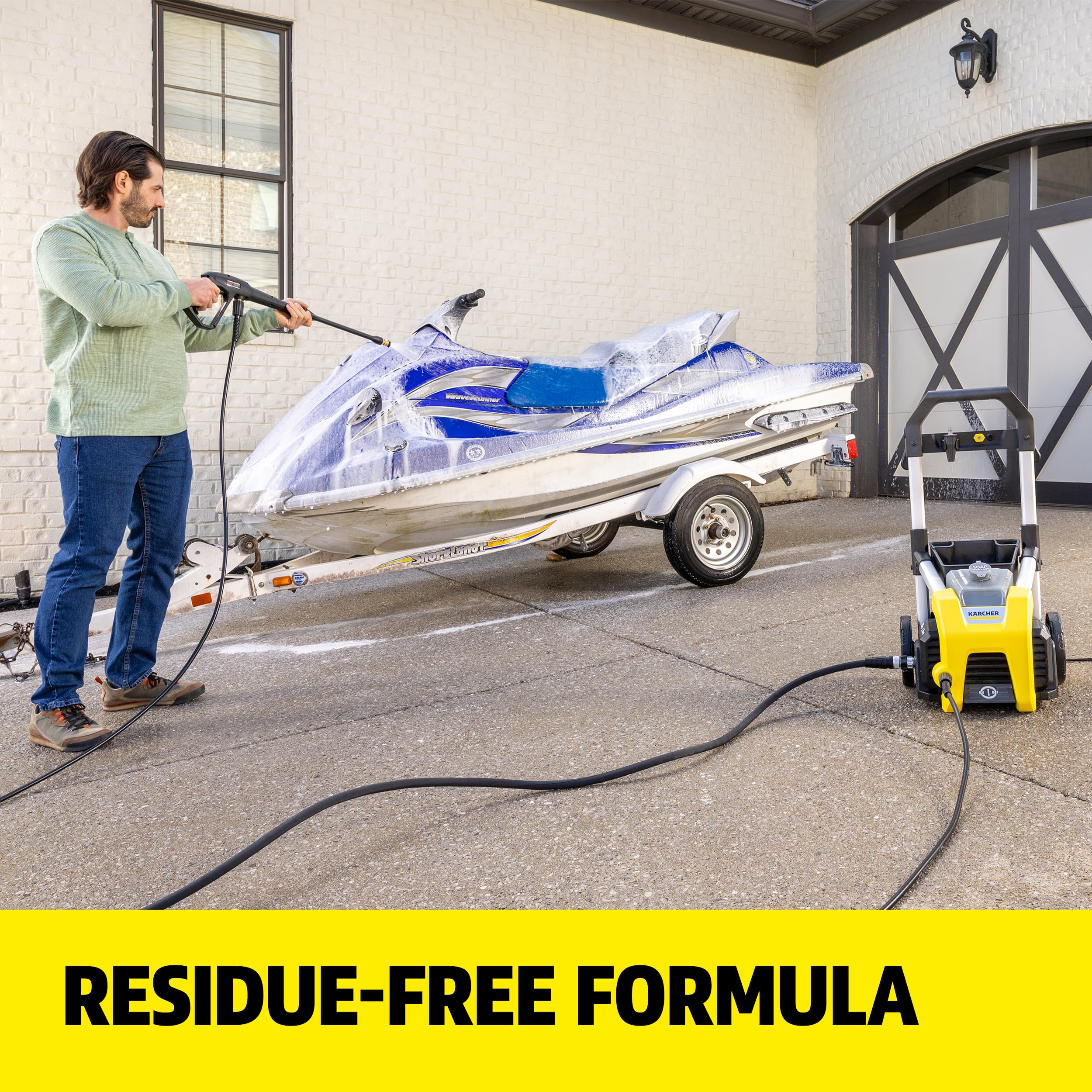 KÄRCHER Vehicle Wash and Wax surface-cleaning power removes grime
