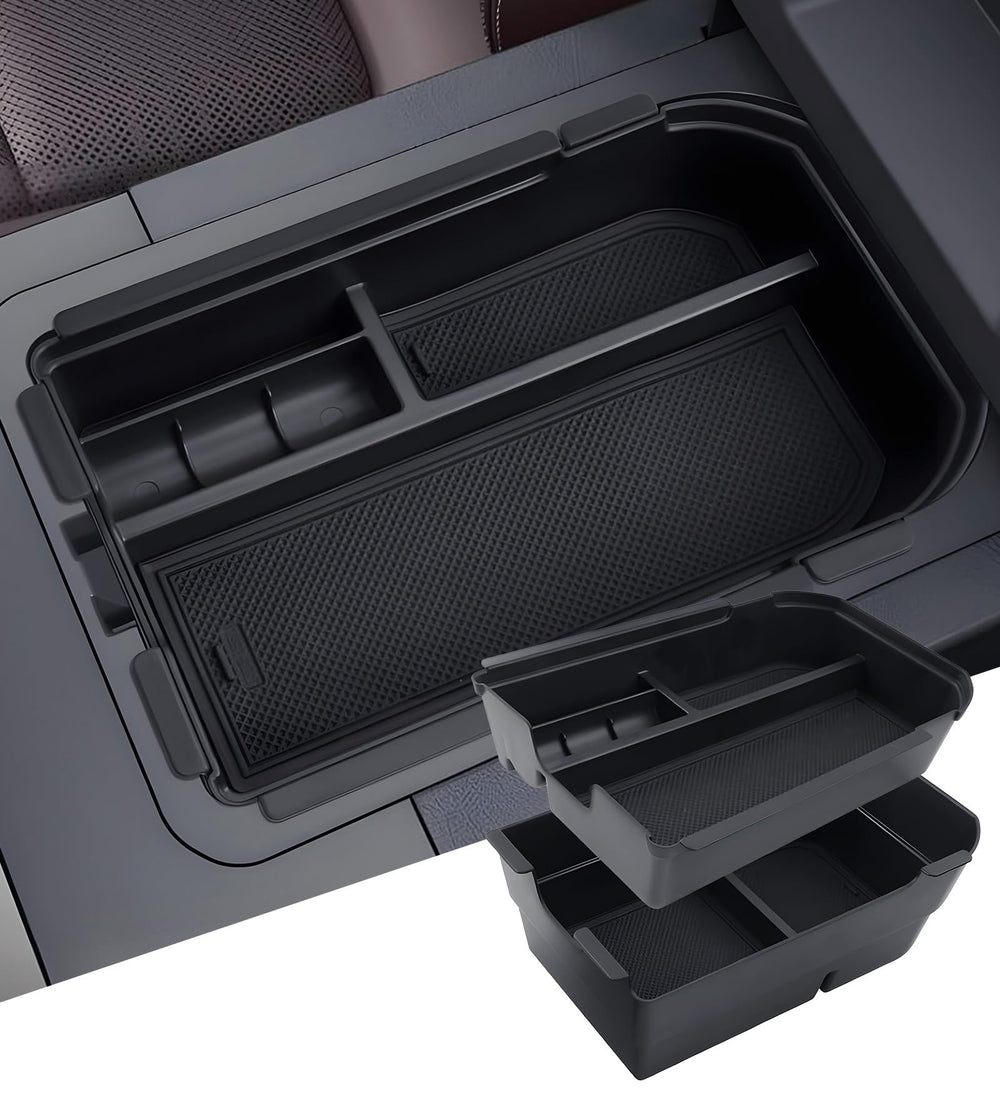 Katorn center console organizer for Prado LC250 keeps phones and wallets neatly stored.