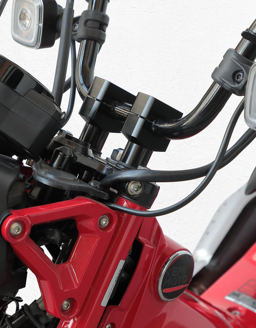 Risers feature rust-resistant hardware for lasting performance