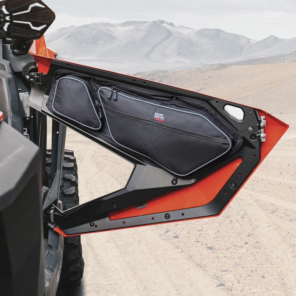 KEMIMOTO PRO XP interior view with desiccant keeping items dry.