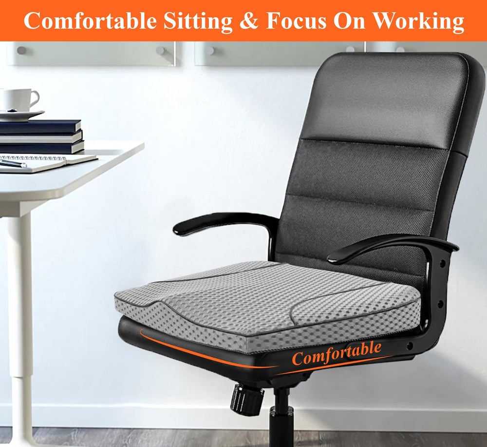 Kingphenix Cushion provides lower-back relief through ergonomic contouring for long drives.
