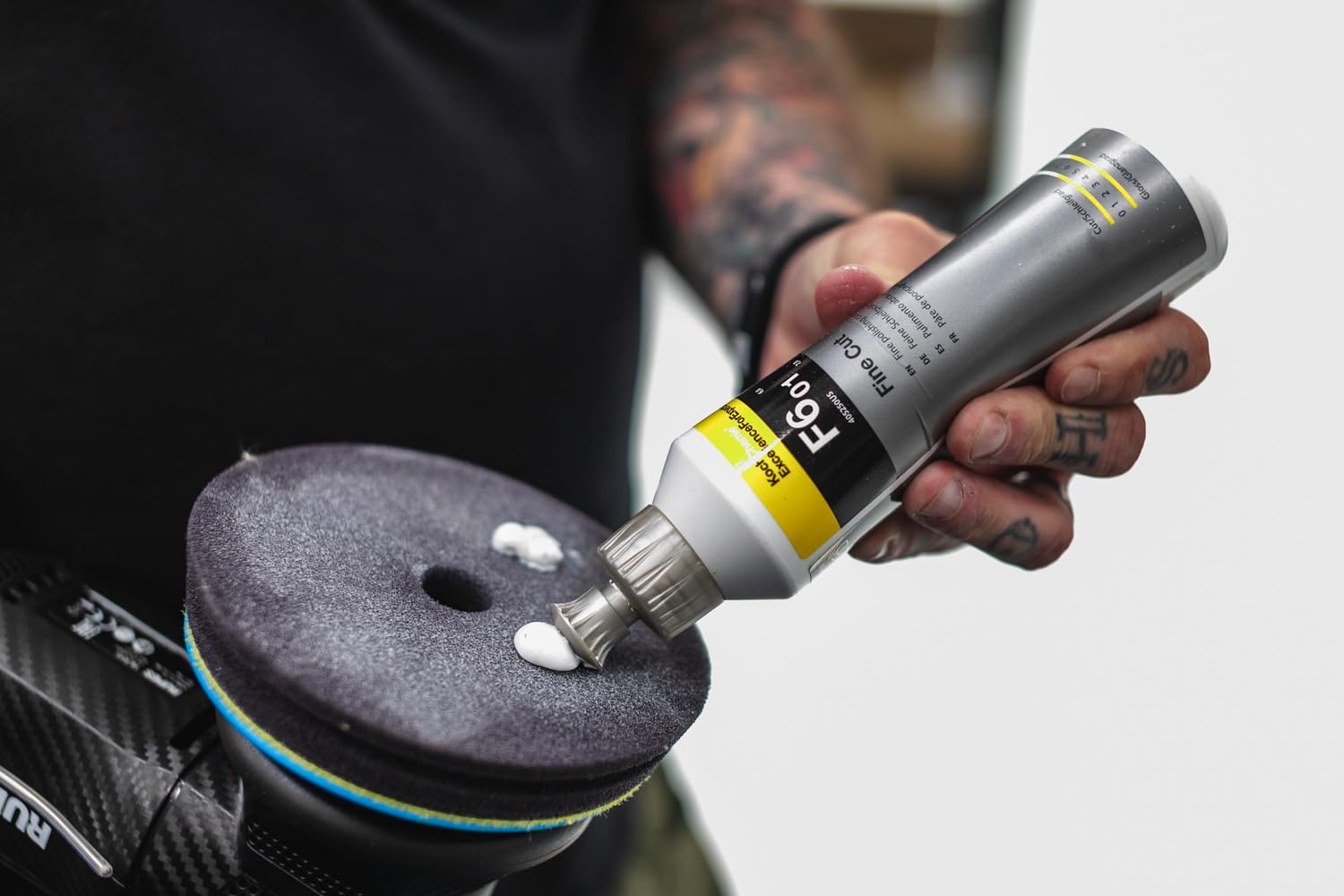 KOCHCHEMIE refinishes a weathered panel to restore color