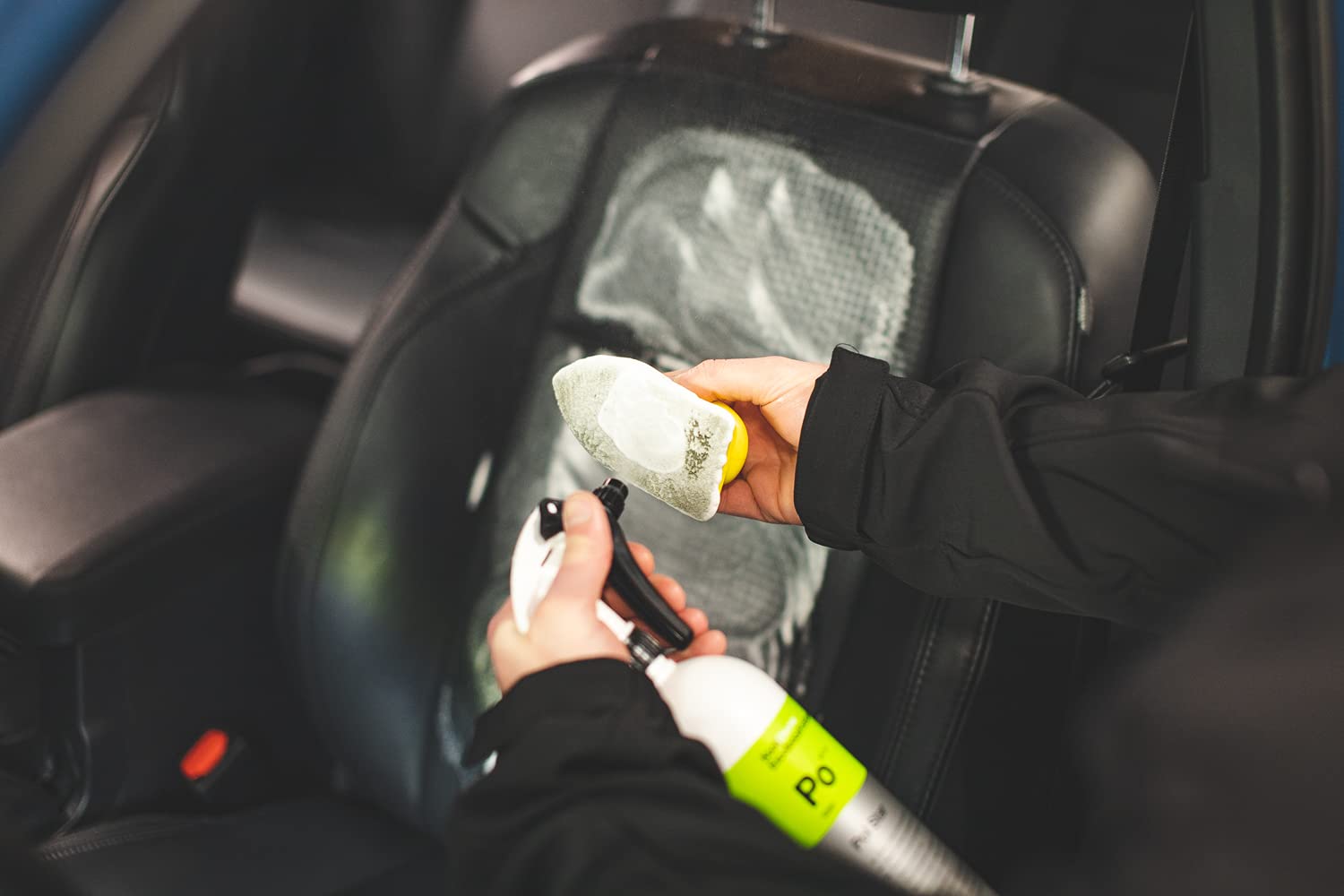 KOCHCHEMIE Pol Star packaging communicates a 5-liter volume for interiors.