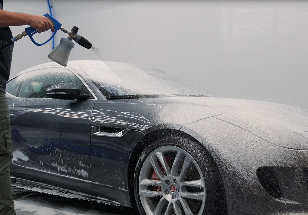 KOCHCHEMIE Reactivation Shampoo safe on wheels and finishes for versatile use.