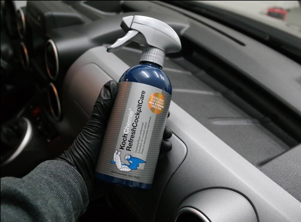 Anti-static action helps minimize new dirt buildup between cleanings.