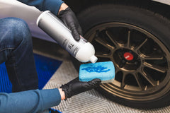 KOCHCHEMIE Tire Glaze applied with applicator pad for even coating.