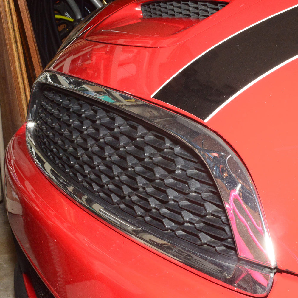 Kojem ABS material hood trim offers fatigue resistance for daily driving.