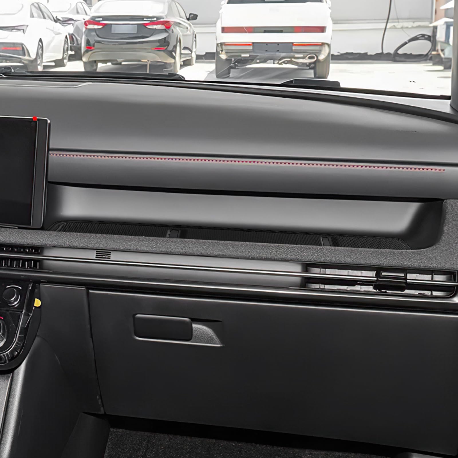 KUNGKIC interior color options elevate cabin styling and coordination.