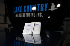Lake Country Snappy Cleaner Powder removes wax from wool pads, extending life.