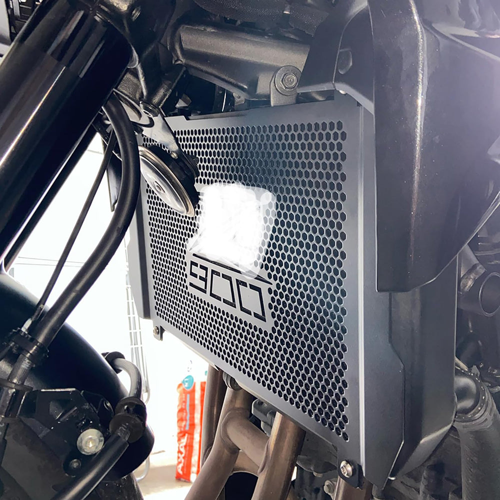 LANQIAN Z900 radiator guard rear view maintains airflow while guarding the core.