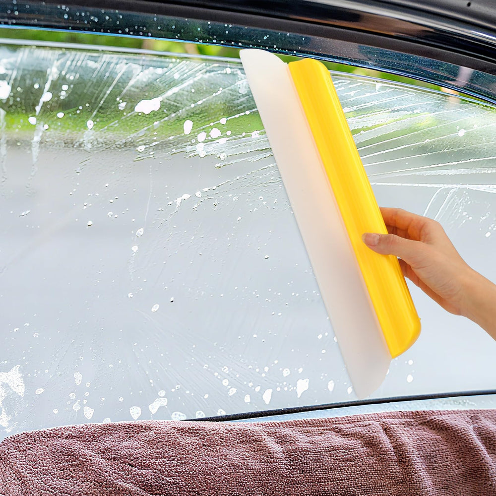 Lanties car squeegee ideal for windows and showers, tackling water stains