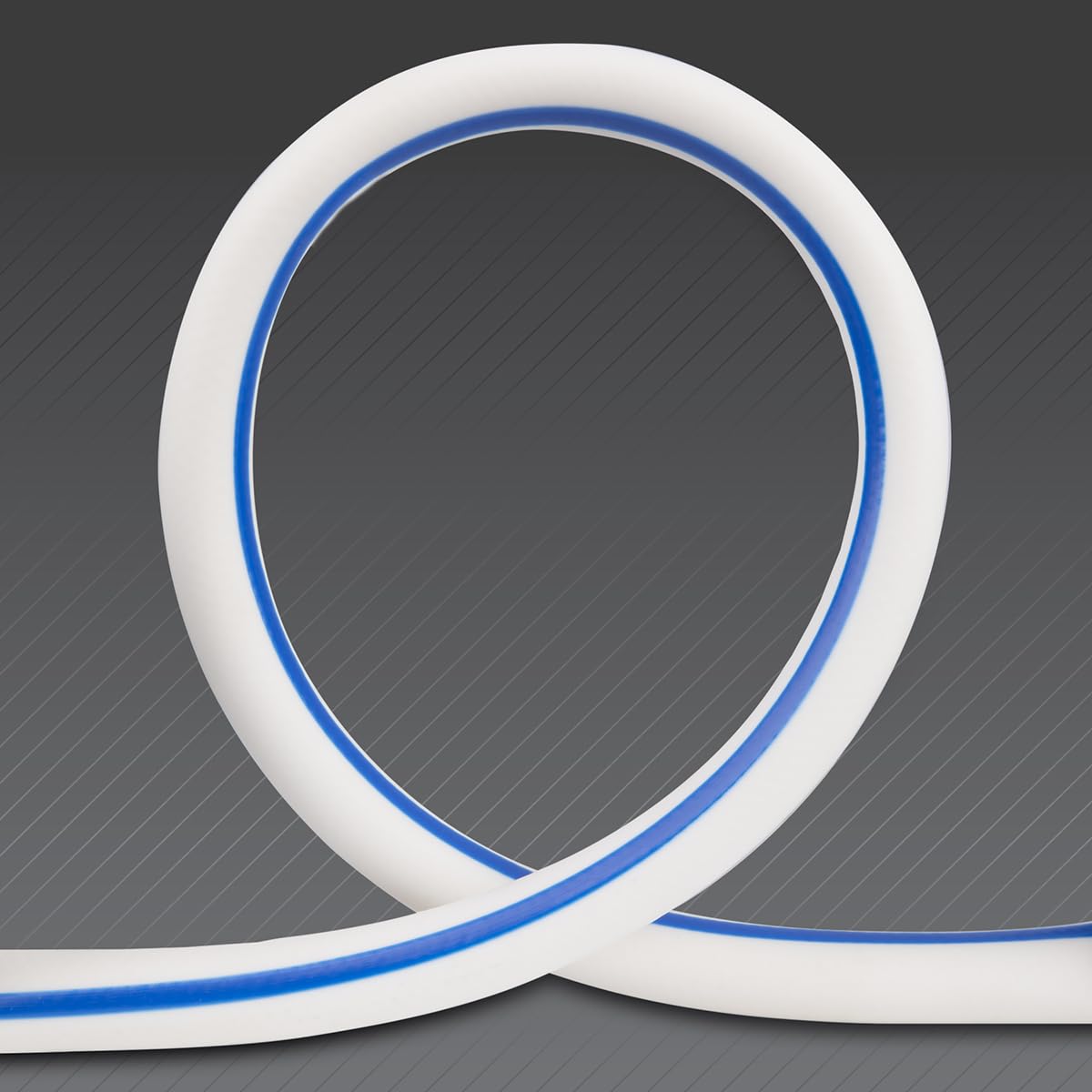 Swivel handle on SmartFlex simplifies maneuvering and setup