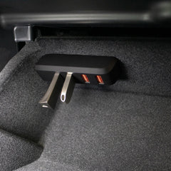 Leikaendi glove box USB hub installed in Model Y, boosts dashcam access.