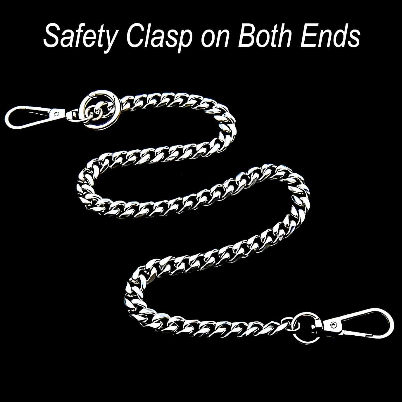 Liangery chain connected to keys demonstrating multitool possibilities.
