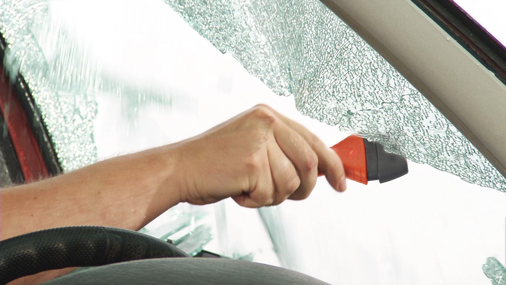 Lifehammer Evolution quick-click mount keeps the tool within reach instantly