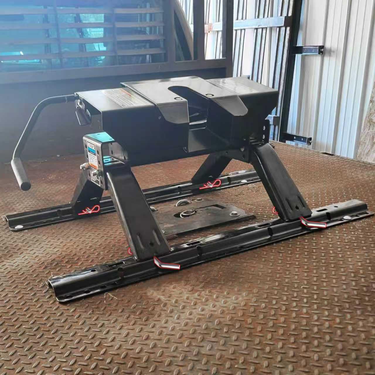 Linone hitch parts kit ready for roadside replacements and quick maintenance.
