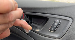 Lisle 35470 interior-trim remover in action demonstrates durable alloy steel.