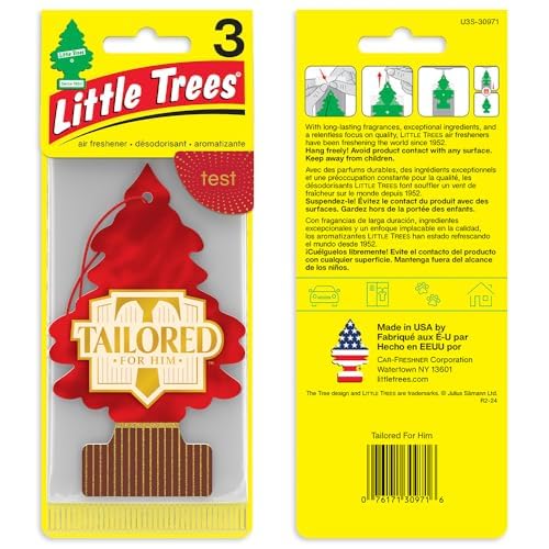 LITTLE TREES fragrance blend of cardamom, clove, cypress, and amber for a rich aroma.