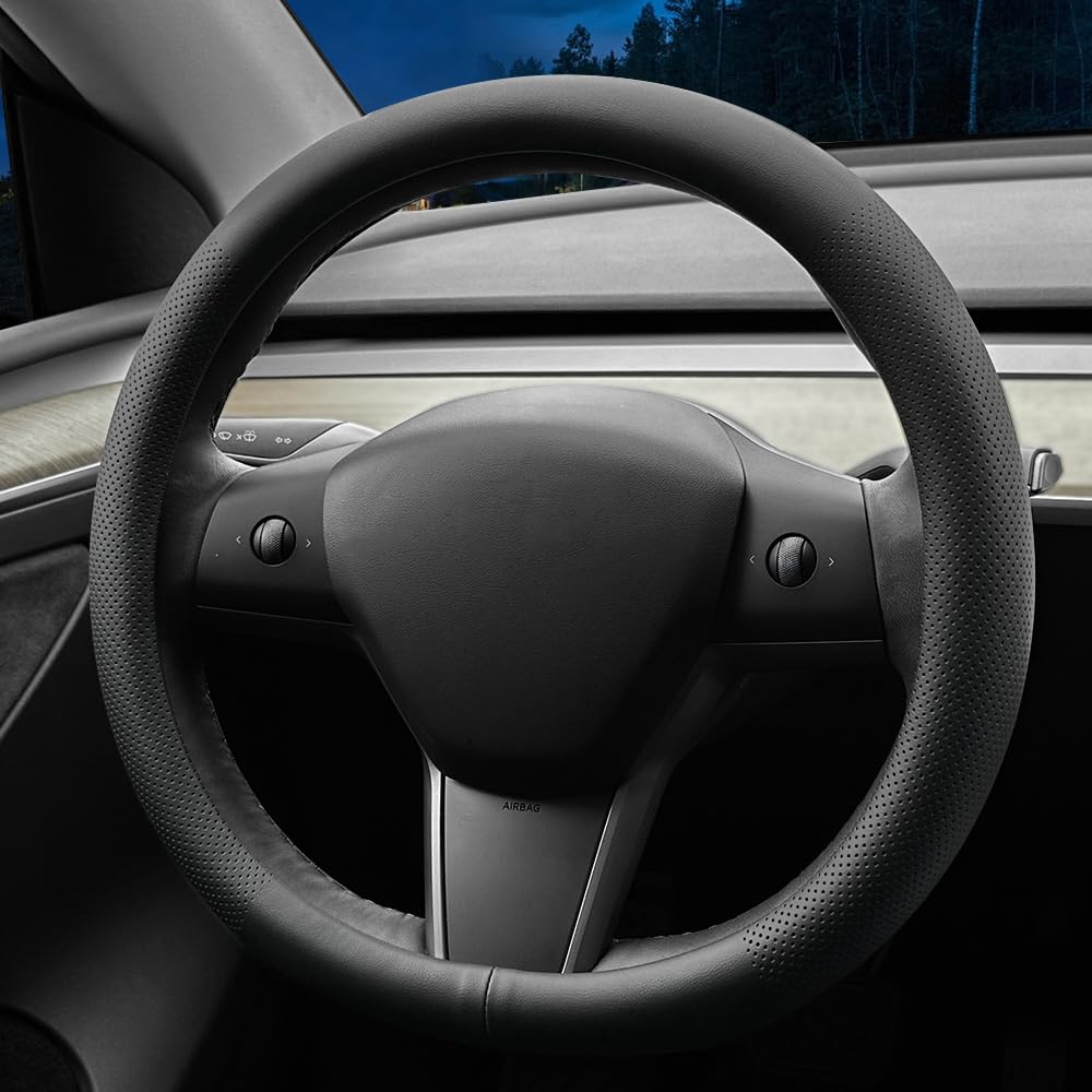 LKWLIKEI premium Nappa leather cover adds refined look to Model 3/Y cabin.