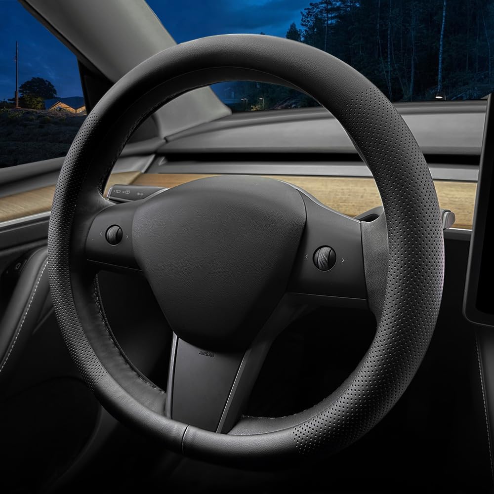 LKWLIKEI steering wheel cover non-slip texture demonstrated on Tesla Model 3/Y interior.