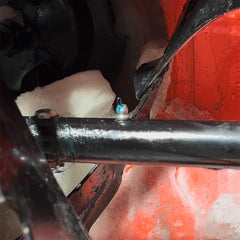 One eighth NPT straight fittings for common lubrication tasks
