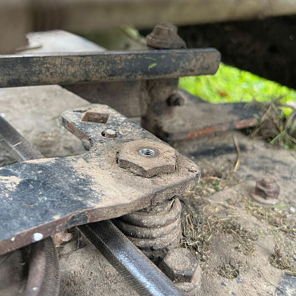 One quarter-28 straight fittings for reliable connections