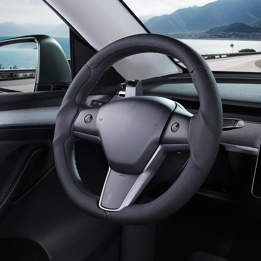 Lophnix full-coverage steering cover, protects and upgrades interior aesthetics