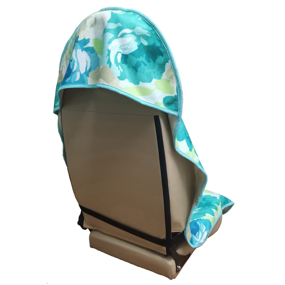 LoyaGour waterproof seat towel protects against sweat and moisture