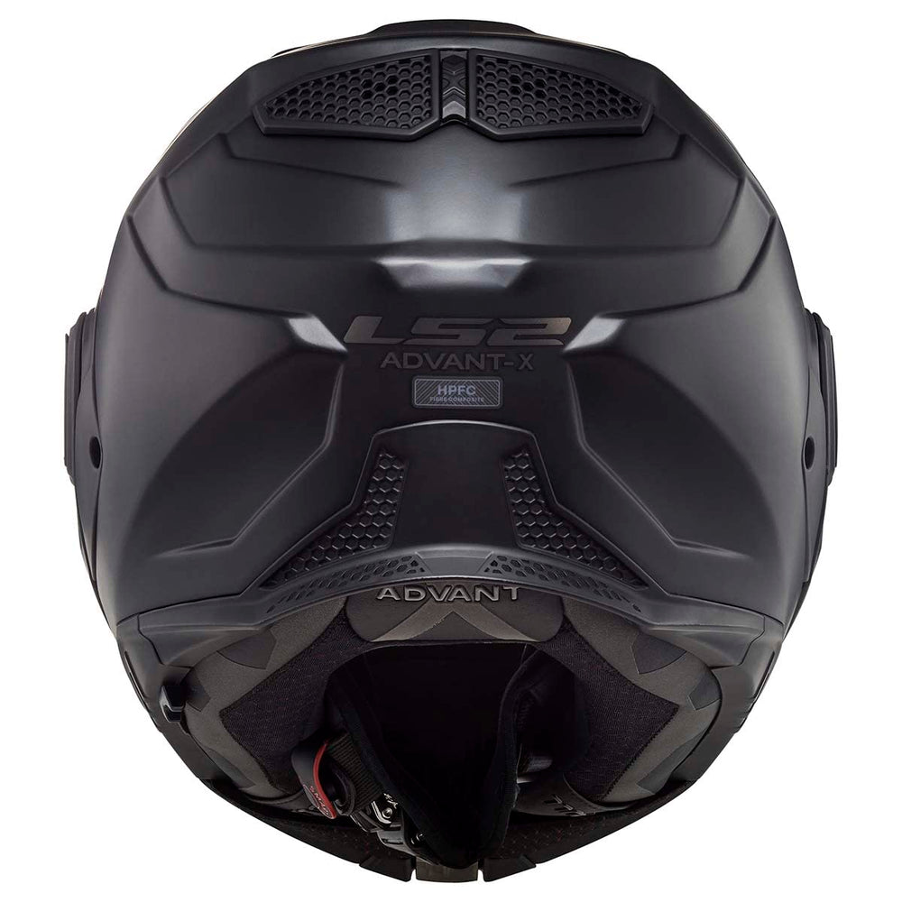 LS2 Advant X fits intermediate oval head shapes for balanced comfort.