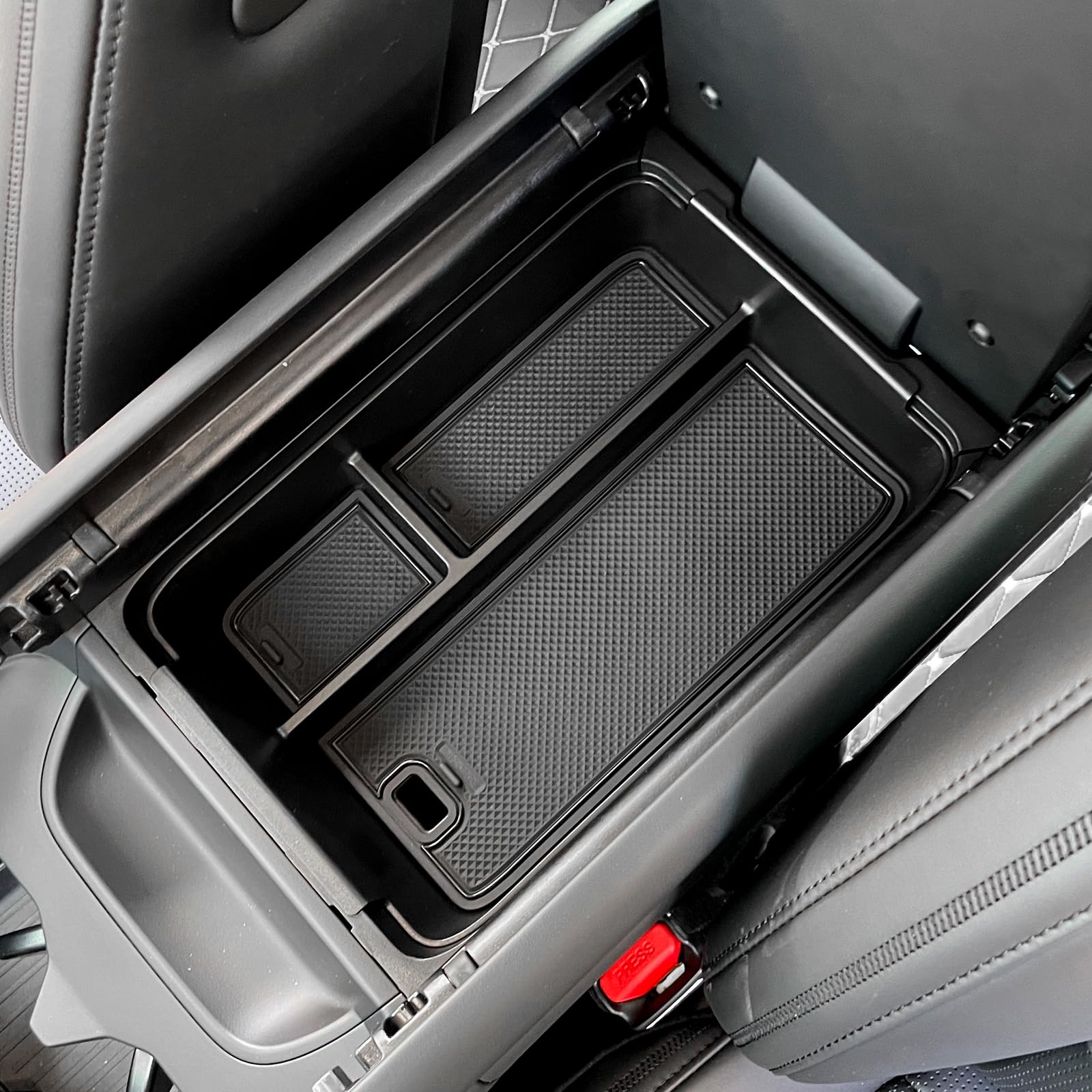 LUCKEASY ABS and PVC mat set for Santa Fe keeps the console tidy.