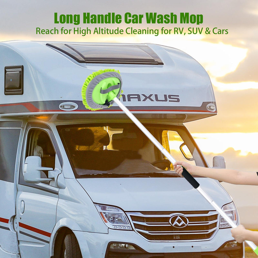 LUKCOZMO microfiber chenille head close-up enhances dirt pickup without scratching surfaces.