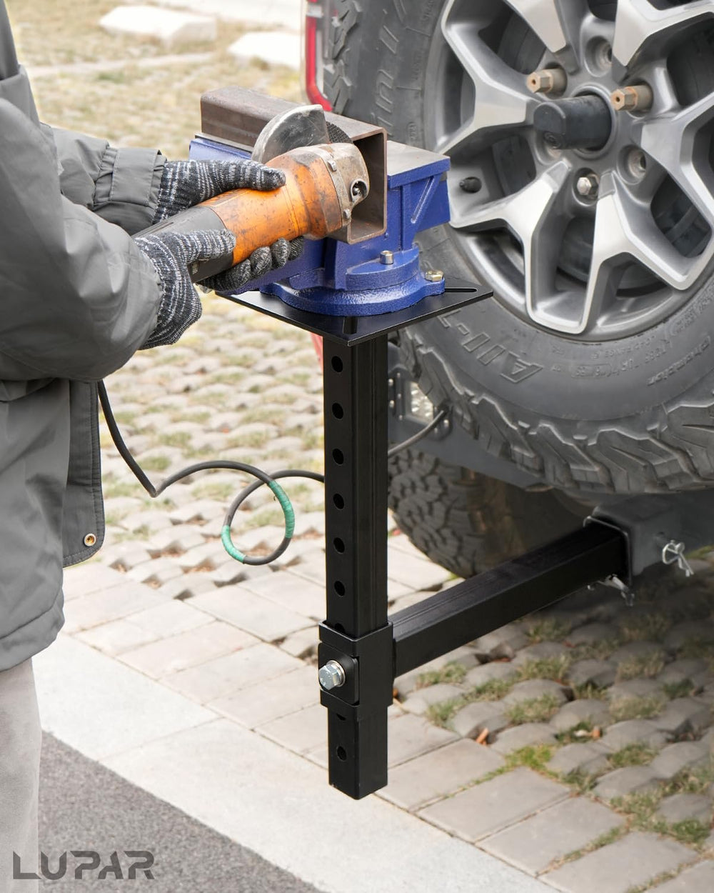Lupar Heavy-Duty Hitch Mount Vise Plate easy installation and removal