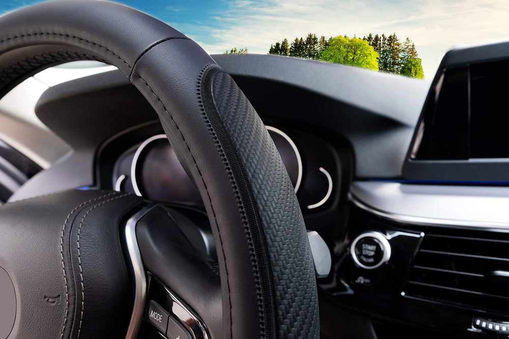 Magnelex steering wheel cover protects against sun damage while staying breathable.