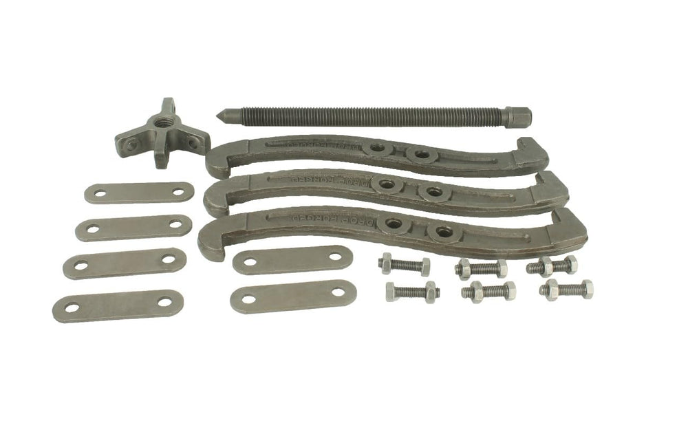 MANNIFEN gear puller with carbon steel build and corrosion‑resistant center screw.