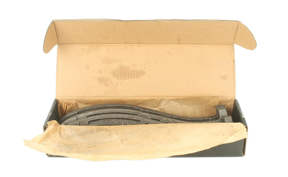 MANNIFEN gear puller used to remove pulleys in automotive repair.