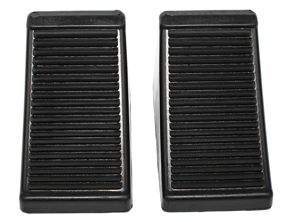 MaxxHaul 50011 built-in eyebolt enables easy handling and quick retrieval.