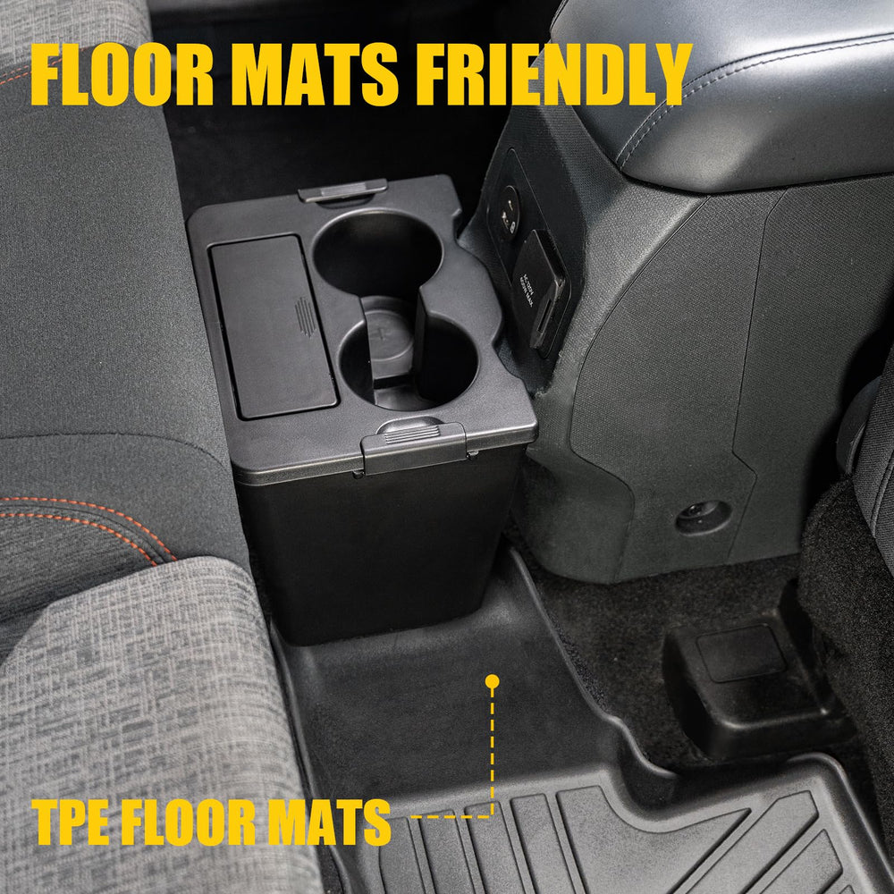 Maxzina trash bin lid-closed demonstrates odor containment and spill prevention