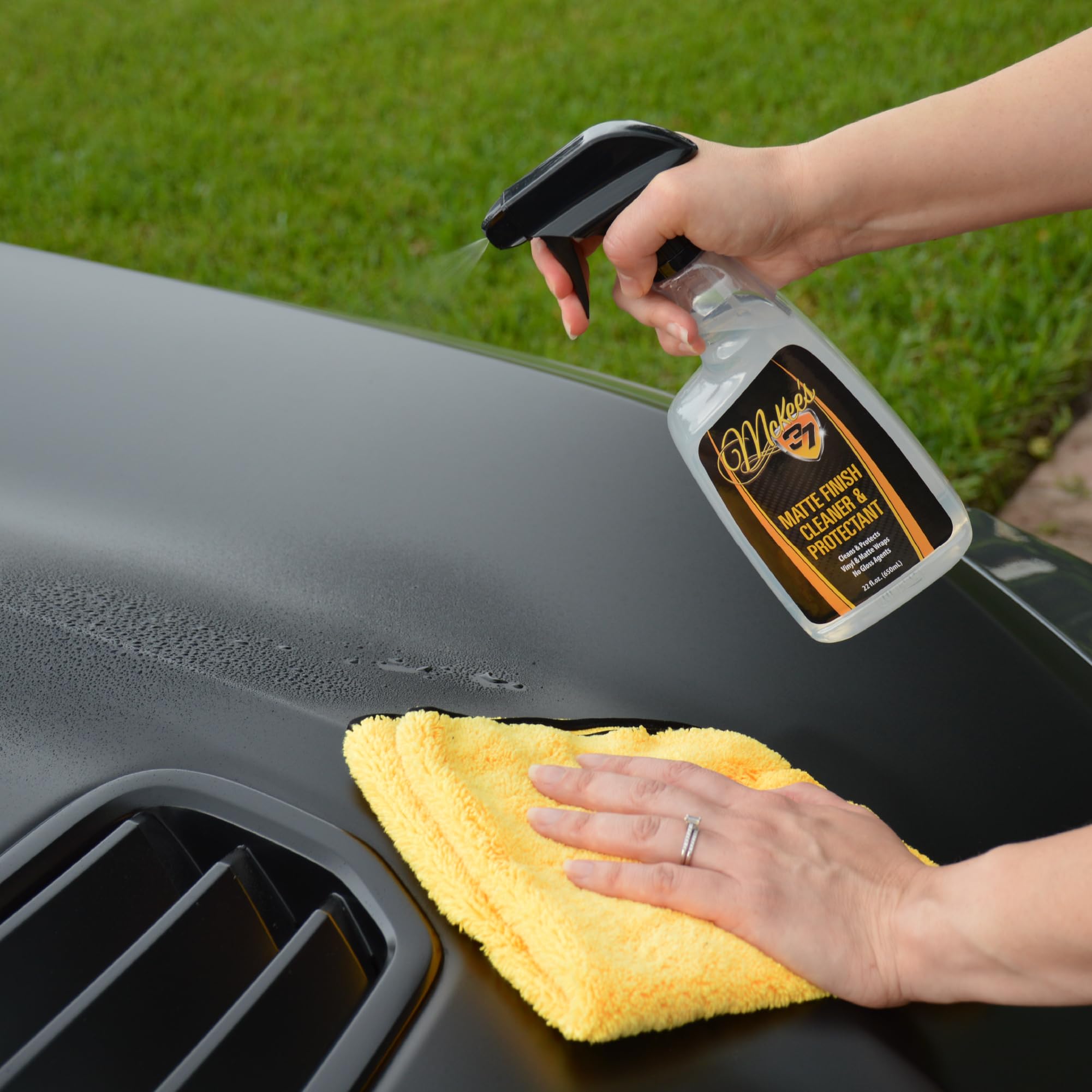 McKee's 37 cleaner on vinyl wrap and PPF preserving matte look.