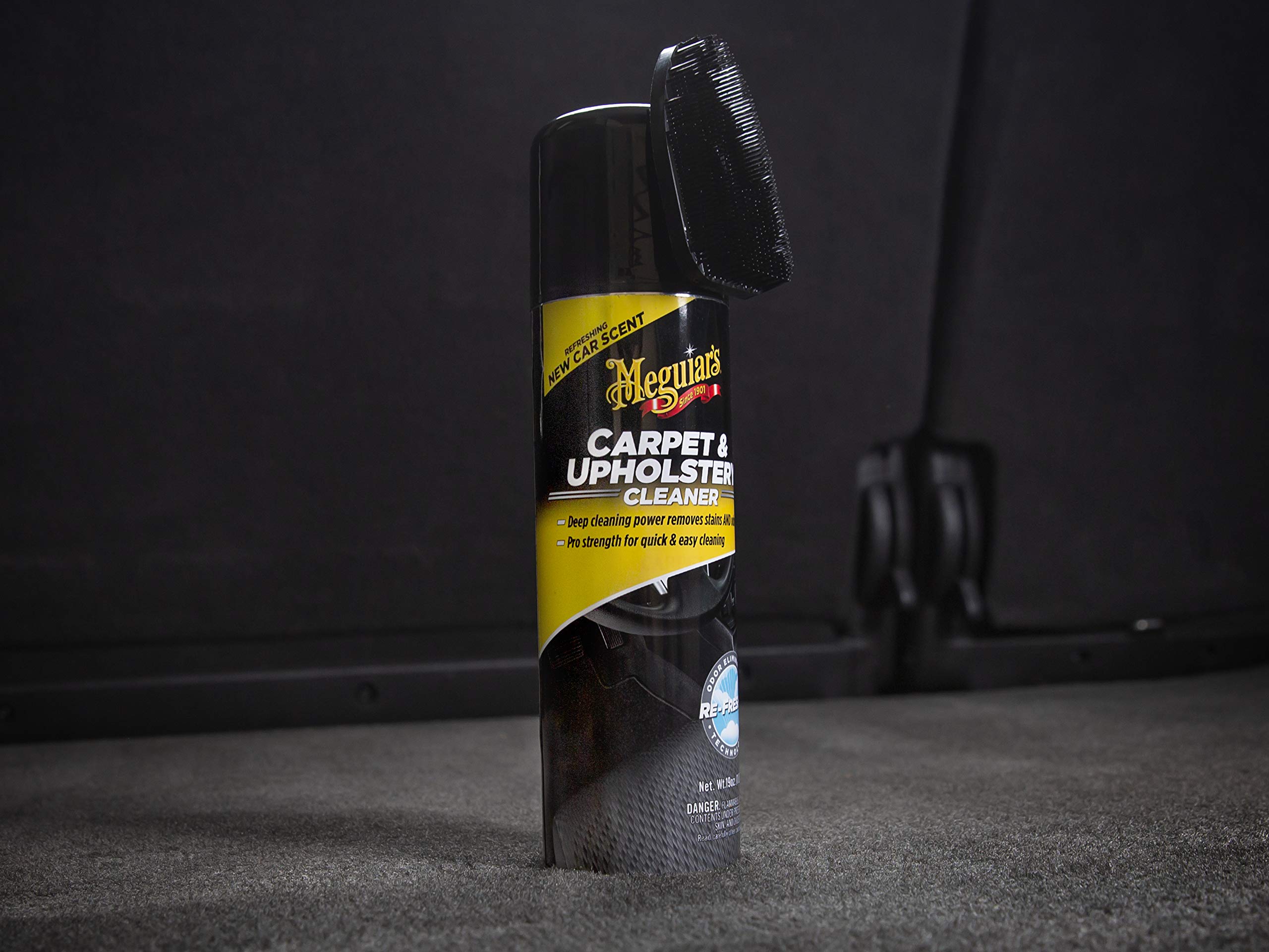 Meguiar's Carpet & Upholstery Cleaner spray nozzle showing spot-cleaning option