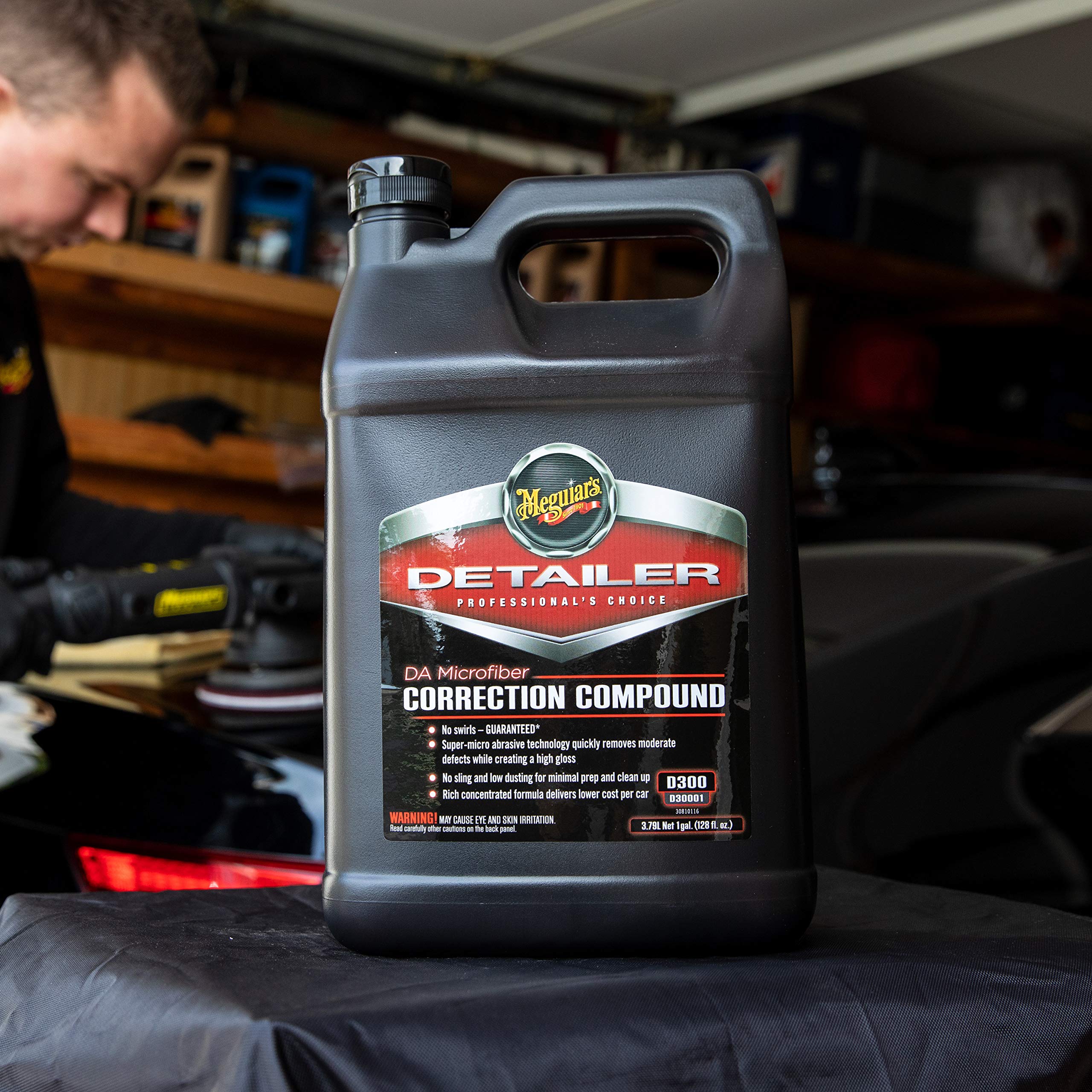 Meguiar's DA Microfiber Cutting Discs enable precise defect removal and finish.