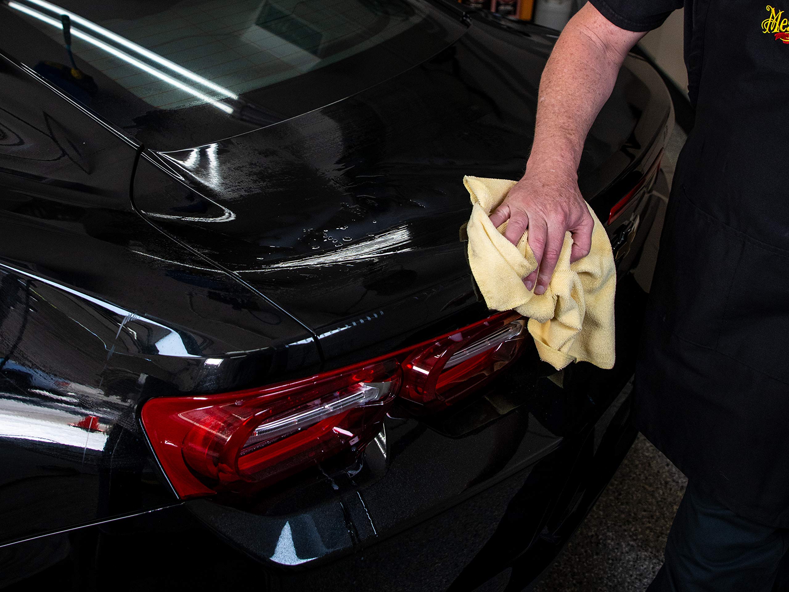 Meguiar’s Detailing Clay Mild C2000 finishing touch for a smooth, glossy paint appearance
