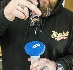Meguiar's G190200Eu drill attachment enables fast hands-free scratch removal.