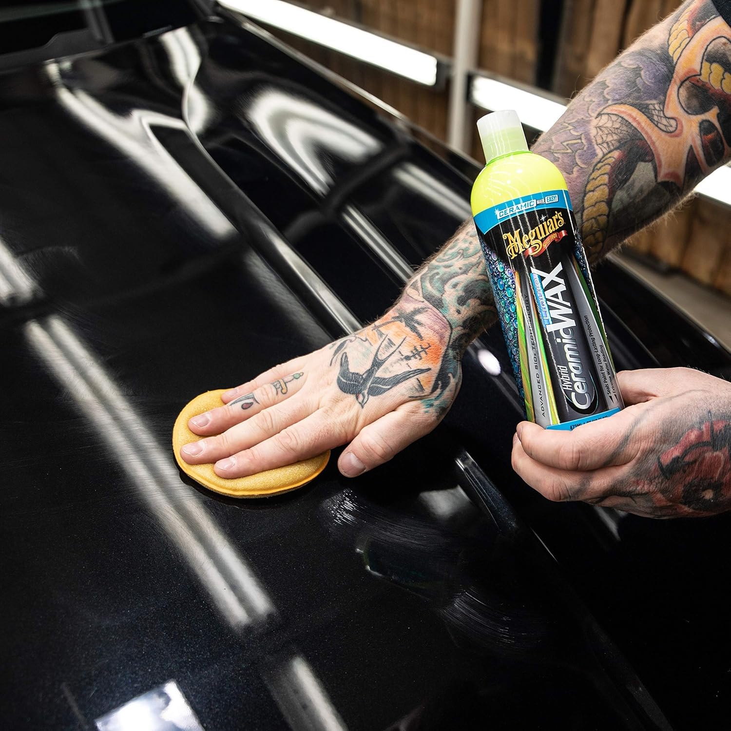 Meguiar's Hybrid Ceramic Liquid Wax packaging and label highlight advanced SiO2 technology.
